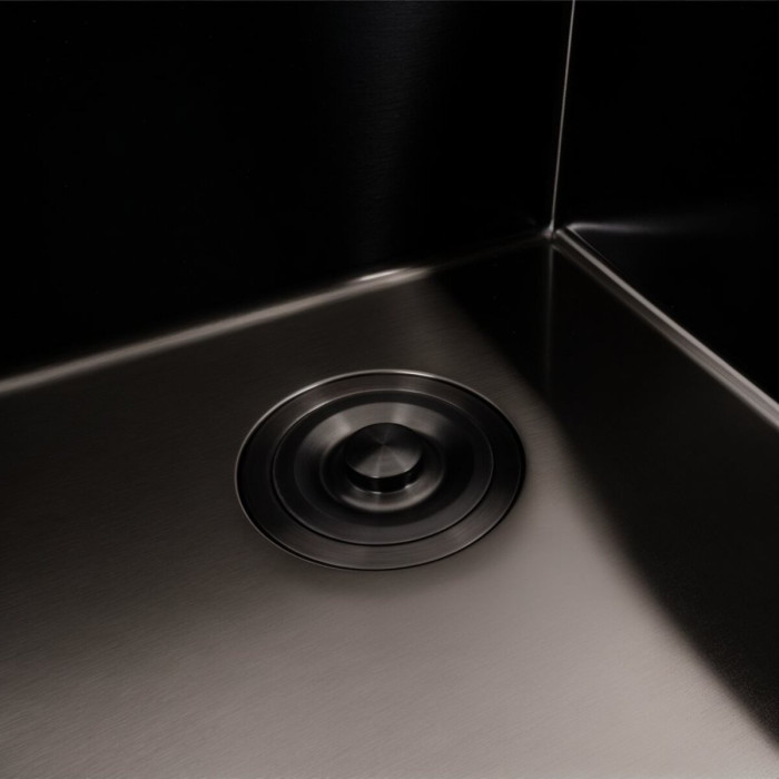 Valeso Handmade 40x50 (3,0/0,8) PVD Чорний - мийка для кухні, глибока, розміром 40 на 50 см з отвором для дозатора