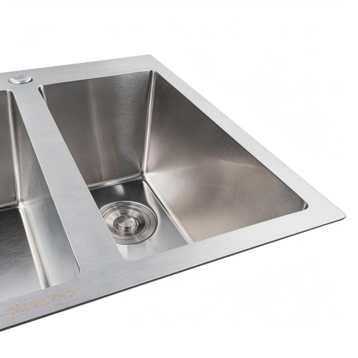 Valeso Handmade 60x50D (3.0/0.8) Double Bowl — 60 cm two-section kitchen sink