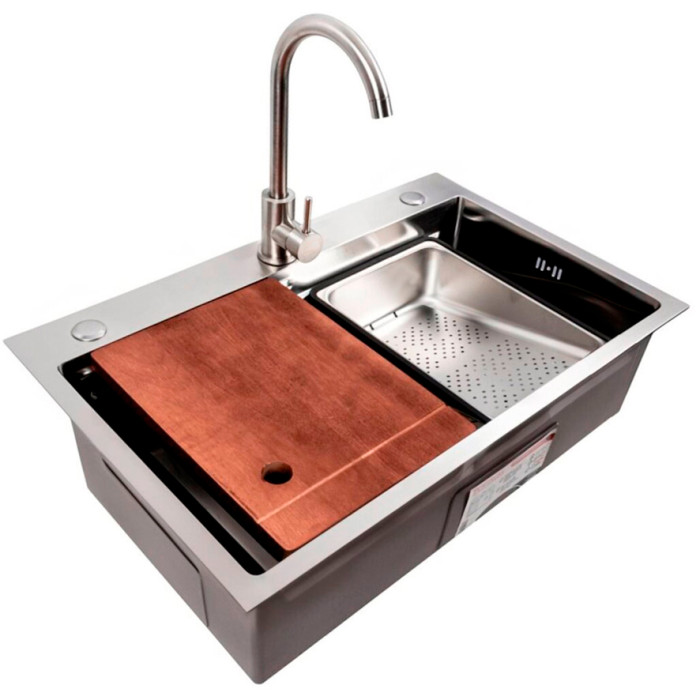 Valeso Handmade 64x50B (3.0/0.8) – metal kitchen sink 64 cm with faucet