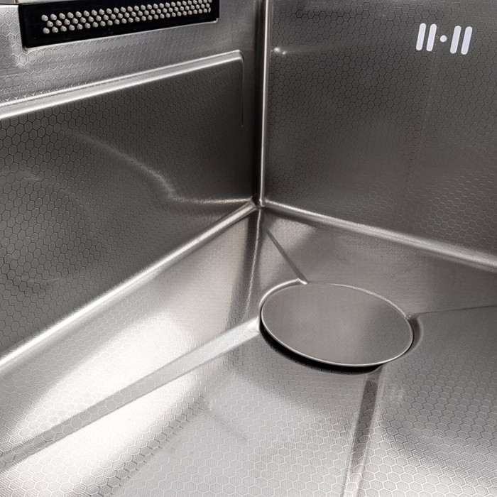 Valeso Handmade 75x45B декор, водоспад – мийка кухонна 75 см зі змішувачем та водоспадом