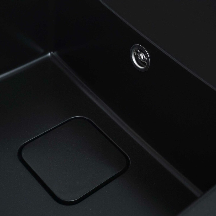 Valeso Cube 7850 black – original 78/50 cm composite rectangular sink with a large bowl and concealed drain opening