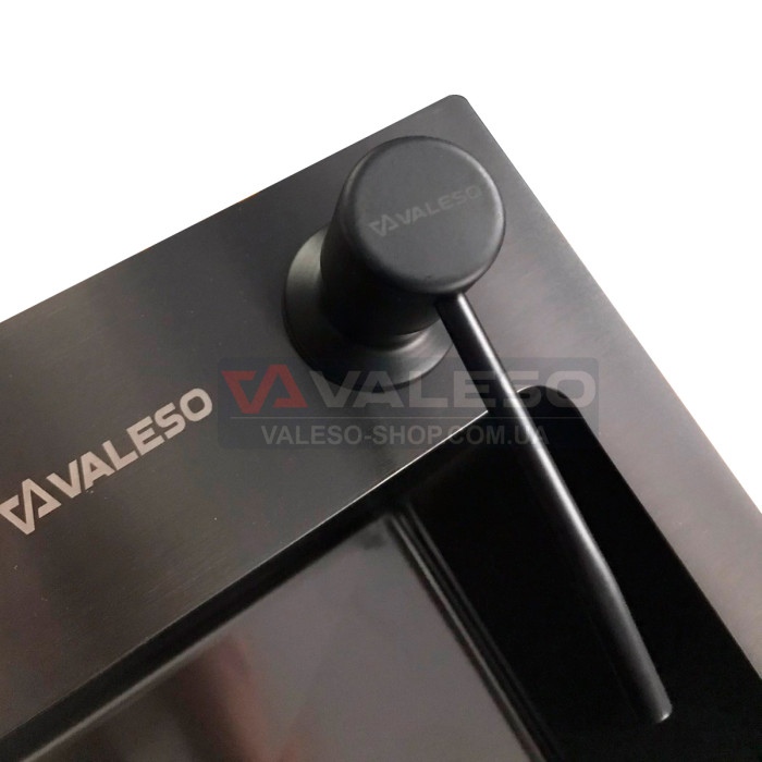 Dispenser Valeso SR2 black – with a long tube 1 meter for an individual reservoir